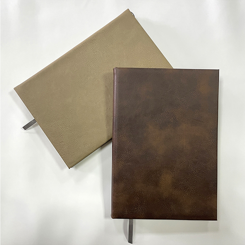 Laserbaar kunstleer 7 x 9 3/4 schetsboek
