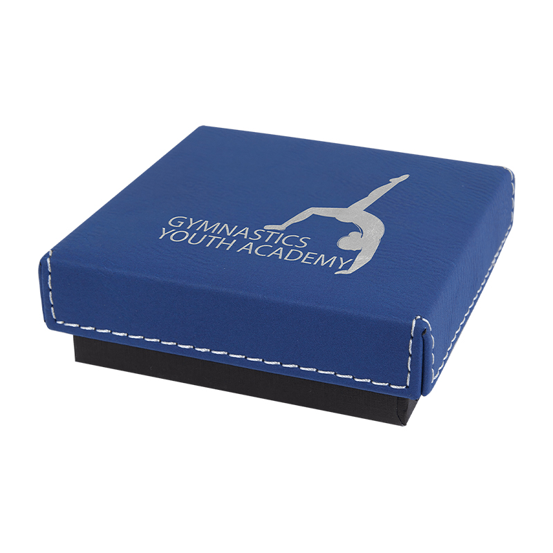 Geschenkdoos van 35 x 18 cm met laserbaar kunstleer deksel