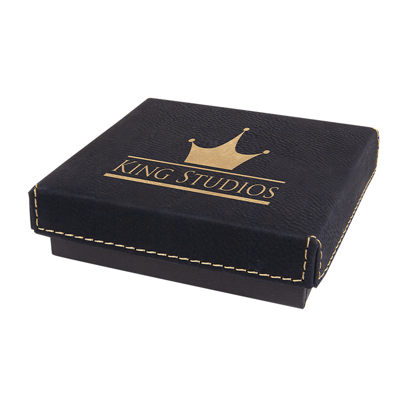 Geschenkdoos van 35 x 18 cm met laserbaar kunstleer deksel